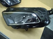 Laden Sie das Bild in den Galerie-Viewer, Frontscheinwerfer Dodge Ram Fullback 1472002250-C Full LED Ein Satz Headlight SCH2172392362dx