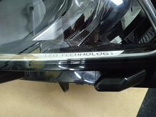 Laden Sie das Bild in den Galerie-Viewer, Frontscheinwerfer Dodge Ram Fullback 1472002250-C Full LED Ein Satz Headlight SCH2172392362dx