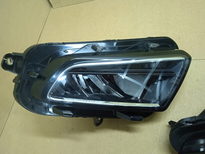 Frontscheinwerfer Dodge Ram Fullback 1472002250-C Full LED Ein Satz Headlight SCH2172392362dx