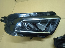 Laden Sie das Bild in den Galerie-Viewer, Frontscheinwerfer Dodge Ram Fullback 1472002250-C Full LED Ein Satz Headlight SCH2172392362dx
