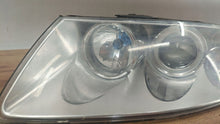 Load image into Gallery viewer, Frontscheinwerfer VW Touareg 083411119L Rechts Scheinwerfer Headlight SCH2176146841ts