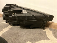 Laden Sie das Bild in den Galerie-Viewer, Frontscheinwerfer Skoda Scala 657941015 280771 Links Scheinwerfer Headlight SCH2178617745vk