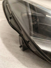 Laden Sie das Bild in den Galerie-Viewer, Frontscheinwerfer Tesla Model 3 1514953-00-D 1514952-00-D Ein Satz Headlight SCH2179481155rx