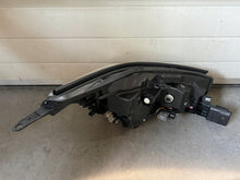 Laden Sie das Bild in den Galerie-Viewer, Frontscheinwerfer Subaru Forester 100-6040 Links Scheinwerfer Headlight SCH2181918745yv