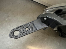 Laden Sie das Bild in den Galerie-Viewer, Frontscheinwerfer Subaru Forester 100-6040 Links Scheinwerfer Headlight SCH2181918745yv