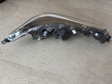 Laden Sie das Bild in den Galerie-Viewer, Frontscheinwerfer Toyota Corolla 81150-02X10 LED Links Scheinwerfer Headlight SCH2187351068nj