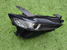 Laden Sie das Bild in den Galerie-Viewer, Frontscheinwerfer Mazda Cx30 DGJ1-51030 Rechts Scheinwerfer Headlight SCH2196453802lc