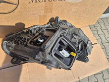 Laden Sie das Bild in den Galerie-Viewer, Frontscheinwerfer Mercedes-Benz W205 A2059066404 LED Links Headlight SCH2200252799ys