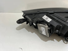 Laden Sie das Bild in den Galerie-Viewer, Frontscheinwerfer Skoda Scala 657941016A Rechts Scheinwerfer Headlight SCH2207424795rs