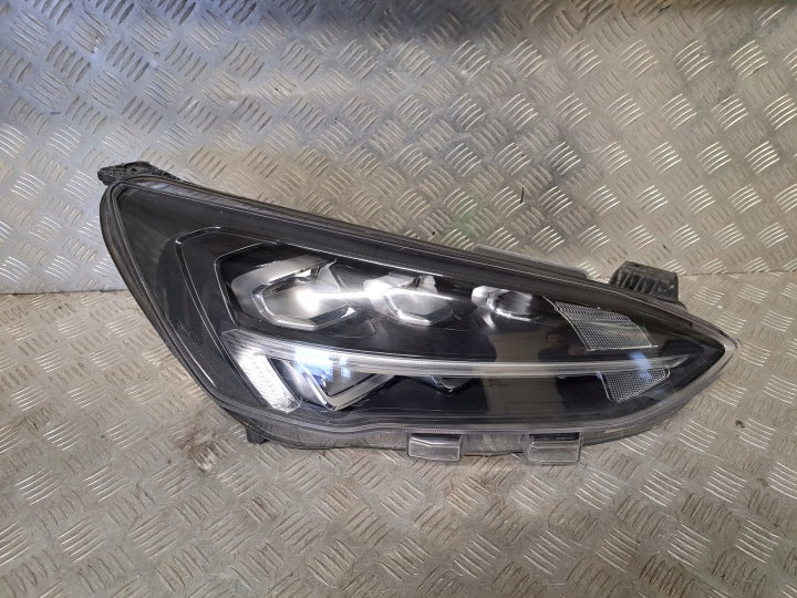Frontscheinwerfer Ford Focus JX7B-13E014-CE Rechts Scheinwerfer Headlight SCH2208870148is