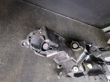 Laden Sie das Bild in den Galerie-Viewer, Frontscheinwerfer Toyota Yaris 1219147284 Links Scheinwerfer Headlight SCH2210842958at