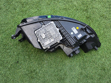 Laden Sie das Bild in den Galerie-Viewer, Frontscheinwerfer Jaguar J9D3-13W030-H Links Scheinwerfer Headlight SCH2211974255bl