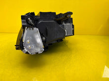 Laden Sie das Bild in den Galerie-Viewer, Frontscheinwerfer VW Passat 3J1941006 LED Rechts Scheinwerfer Headlight SCH2213276983rk
