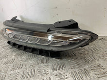 Laden Sie das Bild in den Galerie-Viewer, Frontscheinwerfer Hyundai Kona CLC6538 Rechts Scheinwerfer Headlight SCH2214200269qs