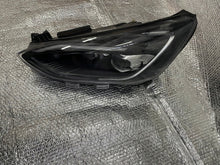 Laden Sie das Bild in den Galerie-Viewer, Frontscheinwerfer Ford Focus JX7B-13E017-AG Full LED Links Headlight SCH2216844993cd