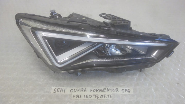 Frontscheinwerfer Cupra Formentor 5FG941008E Rechts Scheinwerfer Headlight SCH2221317062dd