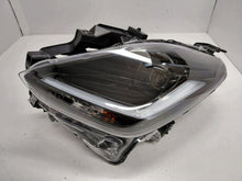 Laden Sie das Bild in den Galerie-Viewer, Frontscheinwerfer Suzuki Swift I W7091 Links Scheinwerfer Headlight SCH2221941558bv