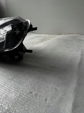 Load image into Gallery viewer, Frontscheinwerfer Ford I LJ8B13E014EE Rechts Scheinwerfer Headlight SCH2223178896vx