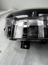 Load image into Gallery viewer, Frontscheinwerfer Ford I LJ8B13E014EE Rechts Scheinwerfer Headlight SCH2223178896vx