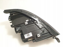 Laden Sie das Bild in den Galerie-Viewer, Frontscheinwerfer VW Multivan 7L1941773 LED Links Scheinwerfer Headlight SCH2229607365rs