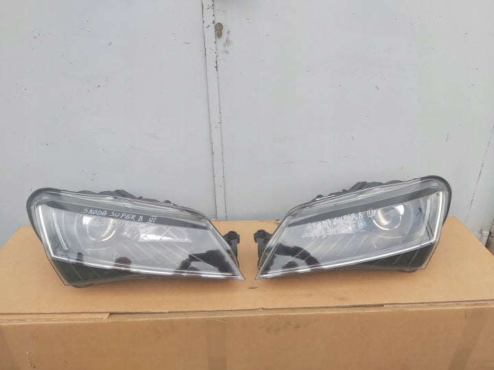 Frontscheinwerfer Skoda III 3V1941016B Ein Satz Scheinwerfer Headlight SCH2234906322ox