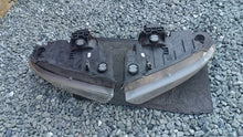 Laden Sie das Bild in den Galerie-Viewer, Frontscheinwerfer BMW 3 E91 E90 7202574-05 Ein Satz Scheinwerfer Headlight SCH2239750654oa