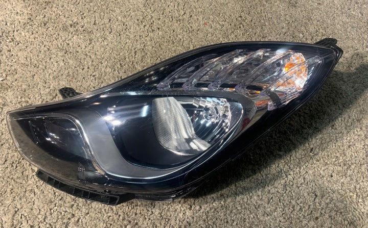 Frontscheinwerfer Hyundai Ix20 92101-1K Links Scheinwerfer Headlight SCH2243817971ci