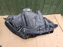 Laden Sie das Bild in den Galerie-Viewer, Frontscheinwerfer Tesla Model S 156371300D Ein Satz Scheinwerfer Headlight SCH2256086402md