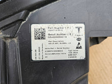 Laden Sie das Bild in den Galerie-Viewer, Frontscheinwerfer Tesla Model S 156371300D Ein Satz Scheinwerfer Headlight SCH2256086402md