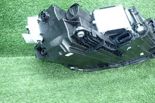 Laden Sie das Bild in den Galerie-Viewer, Frontscheinwerfer VW Passat 3J1941035 Links Scheinwerfer Headlight SCH2259337289vg