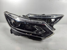 Laden Sie das Bild in den Galerie-Viewer, Frontscheinwerfer Nissan Qashqai I J11 VWX7648 Ein Satz Scheinwerfer Headlight SCH2264071668bu