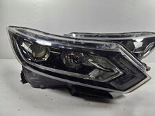 Laden Sie das Bild in den Galerie-Viewer, Frontscheinwerfer Nissan Qashqai I J11 VWX7648 Ein Satz Scheinwerfer Headlight SCH2264071668bu