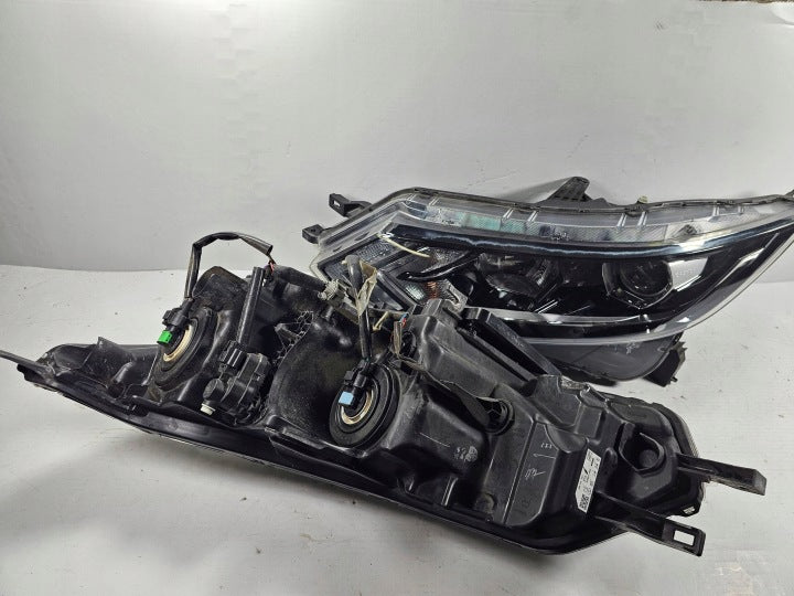 Frontscheinwerfer Nissan Qashqai I J11 VWX7648 Ein Satz Scheinwerfer Headlight SCH2264071668bu