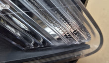 Load image into Gallery viewer, Frontscheinwerfer Mercedes-Benz W176 A1768201261 Rechts Scheinwerfer Headlight SCH2267883365ot