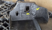 Load image into Gallery viewer, Frontscheinwerfer Mercedes-Benz W176 A1768201261 Rechts Scheinwerfer Headlight SCH2267883365ot