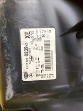 Load image into Gallery viewer, Frontscheinwerfer Mercedes-Benz W212 A2128200239 Xenon Rechts Headlight SCH2270326546vd