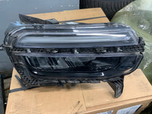 Laden Sie das Bild in den Galerie-Viewer, Frontscheinwerfer Jeep 52218715 LED Rechts Scheinwerfer Headlight SCH2271938135cc