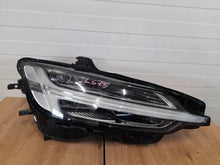 Laden Sie das Bild in den Galerie-Viewer, Frontscheinwerfer Volvo V60 32228873 Links Scheinwerfer Headlight SCH2272208007ll