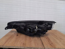Laden Sie das Bild in den Galerie-Viewer, Frontscheinwerfer Volvo V60 32228873 Links Scheinwerfer Headlight SCH2272208007ll