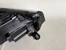 Laden Sie das Bild in den Galerie-Viewer, Frontscheinwerfer VW T-Cross 2GM941035B LED Links Scheinwerfer Headlight SCH2275781776jc