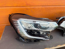 Load image into Gallery viewer, Frontscheinwerfer Renault Captur II 260104525R 260600666R Ein Satz Headlight SCH2276913049qd