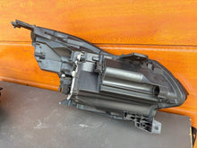 Load image into Gallery viewer, Frontscheinwerfer Renault Captur II 260104525R 260600666R Ein Satz Headlight SCH2276913049qd