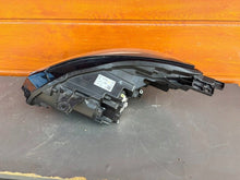 Load image into Gallery viewer, Frontscheinwerfer Renault Captur II 260104525R 260600666R Ein Satz Headlight SCH2276913049qd
