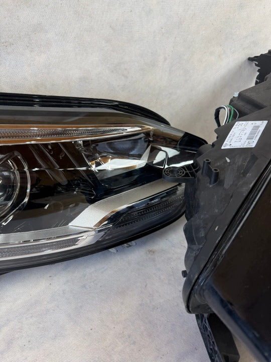 Frontscheinwerfer Renault Scenic 260100943R 260607230R LED Ein Satz Headlight SCH2277532258av