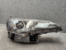 Laden Sie das Bild in den Galerie-Viewer, Frontscheinwerfer Toyota Avensis 0536SCZ Rechts Scheinwerfer Headlight SCH2277810077qz