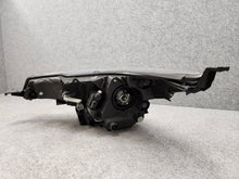 Laden Sie das Bild in den Galerie-Viewer, Frontscheinwerfer Toyota Avensis 0536SCZ Rechts Scheinwerfer Headlight SCH2277810077qz