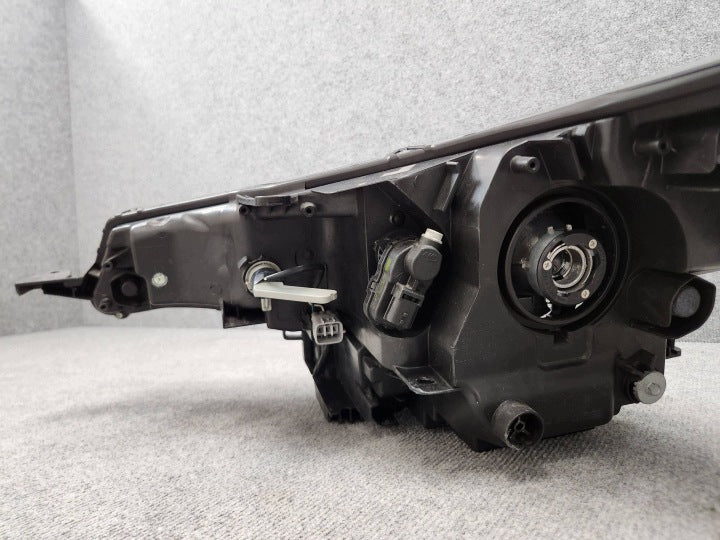 Frontscheinwerfer Toyota Avensis 0536SCZ Rechts Scheinwerfer Headlight SCH2277810077qz