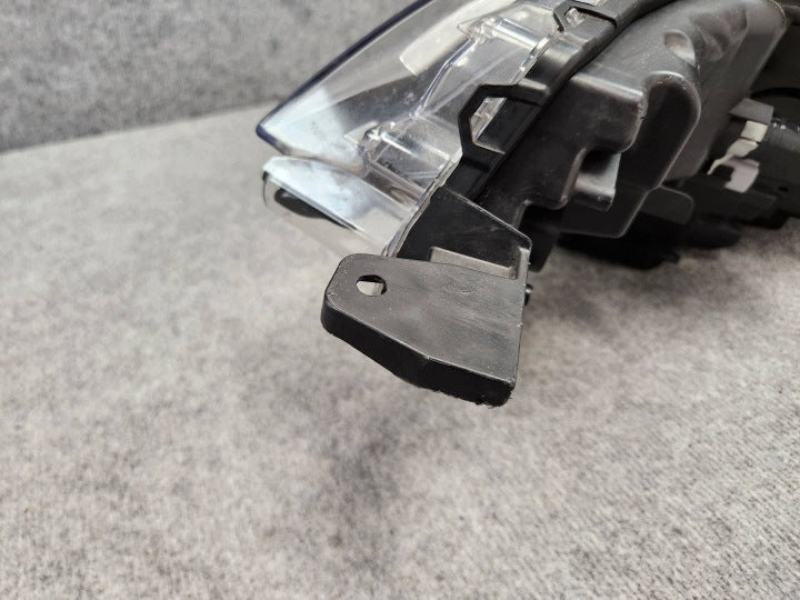 Frontscheinwerfer Toyota Avensis 0536SCZ Rechts Scheinwerfer Headlight SCH2277810077qz