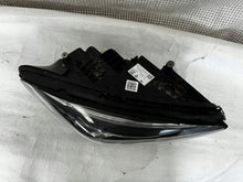 Laden Sie das Bild in den Galerie-Viewer, Frontscheinwerfer Mercedes-Benz W247 A2479061405 Full LED Rechts Headlight SCH2283748761vv