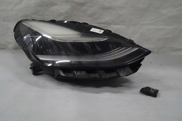 Frontscheinwerfer Tesla Model 3 1077376-00-C Rechts Scheinwerfer Headlight SCH2286502080pc